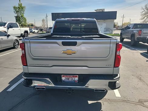 Used 2021 Chevrolet Silverado 1500 LTZ w/ Z71 Off-Road Package image 7
