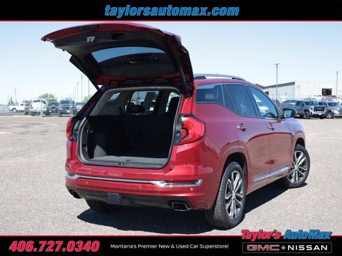 Used 2018 GMC Terrain Denali w/ GMC Pro Grade Package AWD/4WD image 40