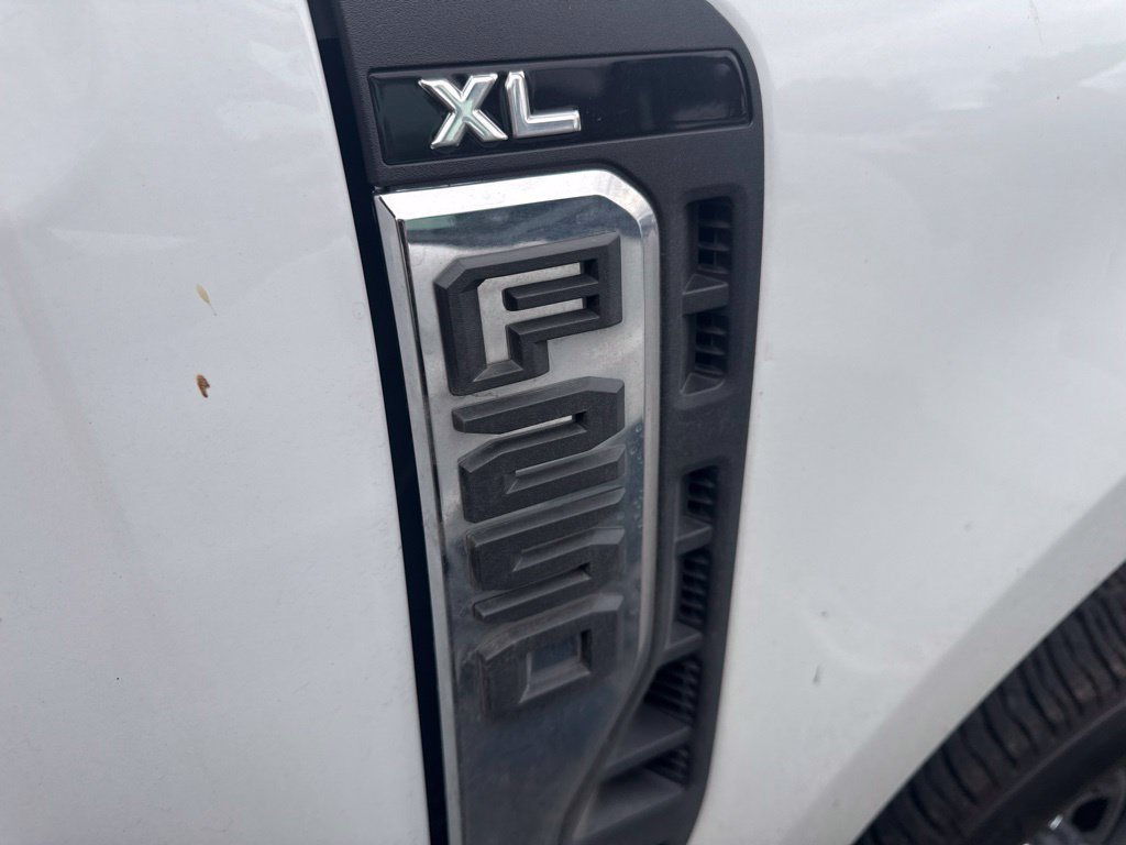 Used 2024 Ford F250 XL AWD/4WD image 8