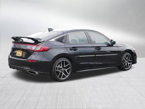Used 2024 Honda Civic Sport Touring image 7