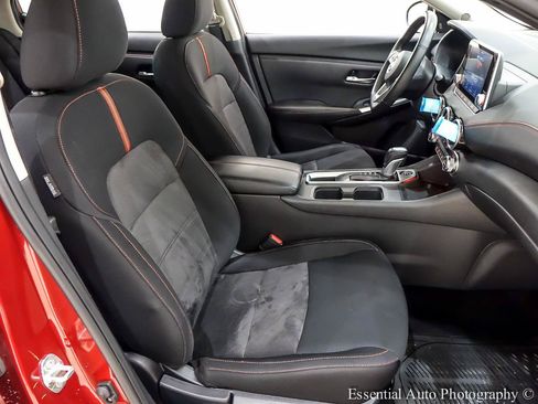 Used 2025 Nissan Sentra SR FWD image 30