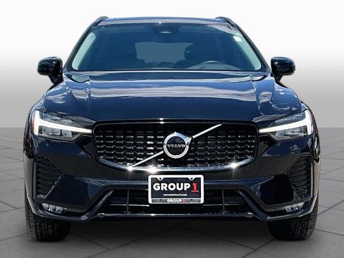 Used 2024 Volvo XC60 B5 Core AWD/4WD image 4