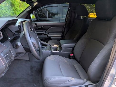 Used 2026 Toyota Tacoma SR5 RWD image 11