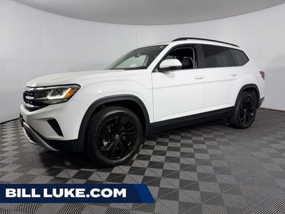 Used 2023 Volkswagen Atlas SE w/ Black Wheel Package
