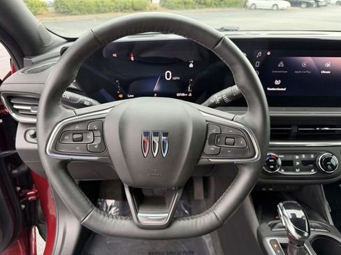 Used 2024 Buick Envista Preferred w/ Convenience I Package image 15