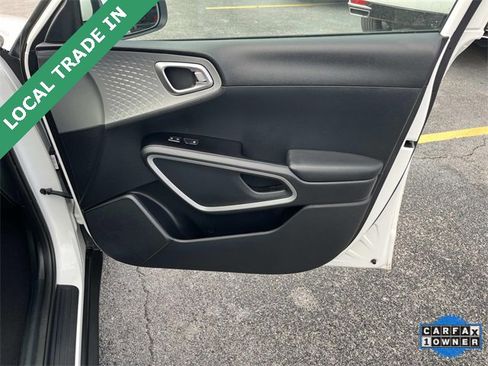 Used 2022 Kia Soul LX image 20