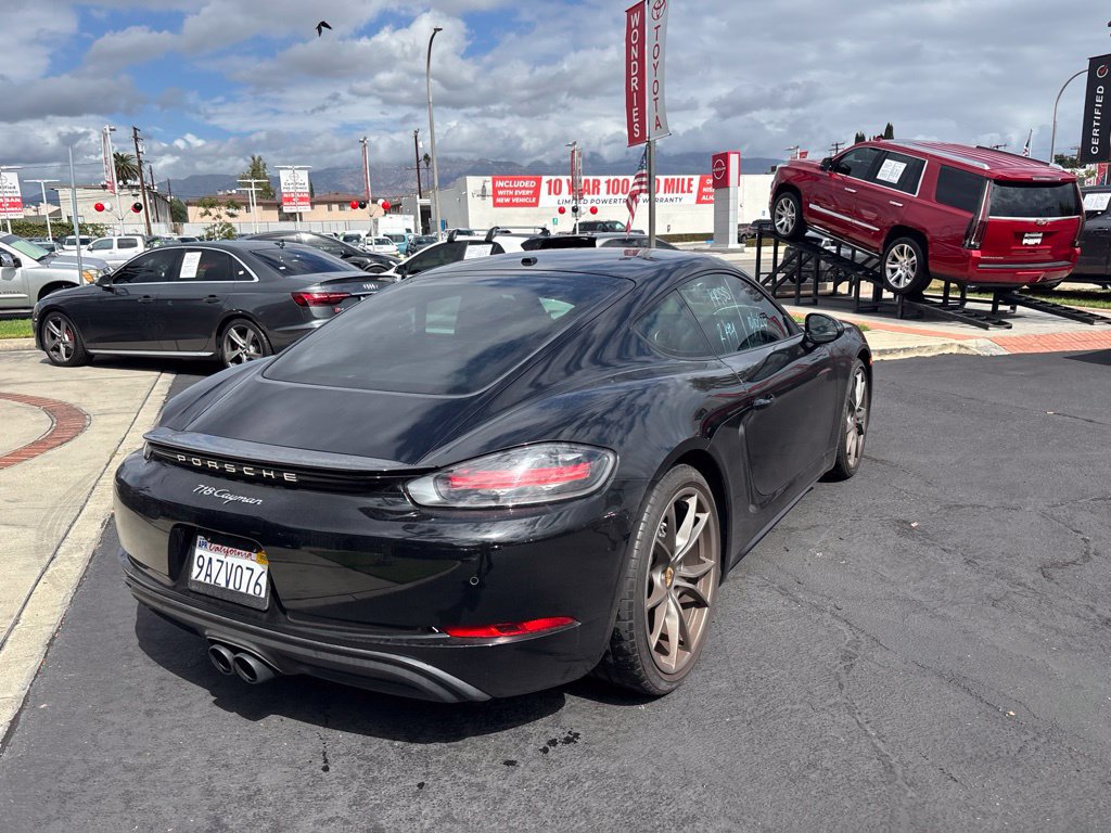 Used 2021 Porsche 718 Cayman RWD image 4