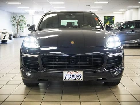Used 2016 Porsche Cayenne S AWD/4WD image 4
