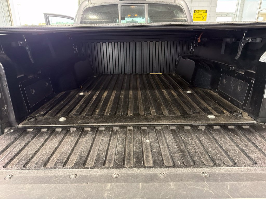 Used 2016 Toyota Tacoma SR w/ SR Convenience Package RWD image 12