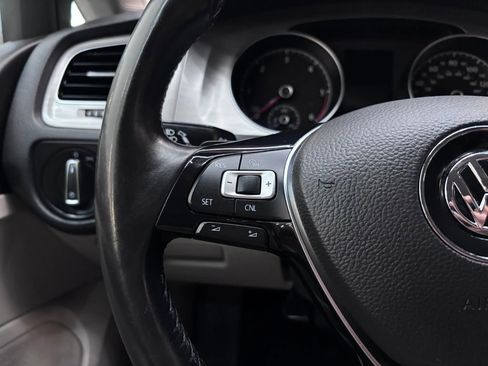 Used 2015 Volkswagen Golf TDI S FWD image 17