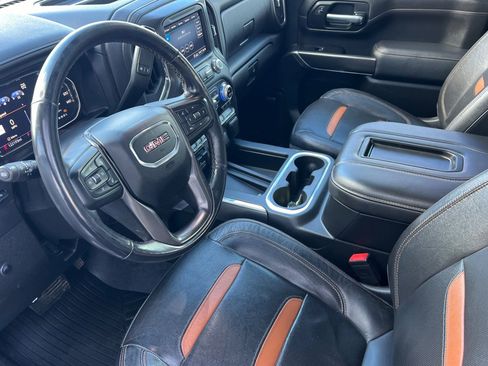 Used 2020 GMC Sierra 2500 AT4 w/ AT4 Premium Package AWD/4WD image 11