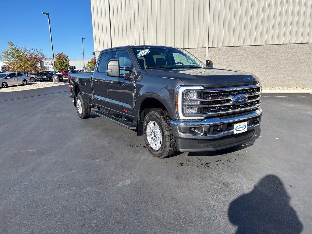 New 2026 Ford F250 XLT w/ XLT Premium Package AWD/4WD image 8