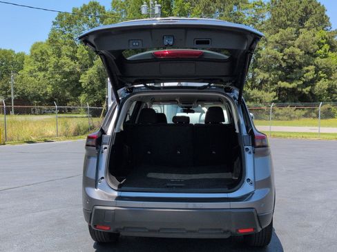 Used 2026 Nissan Rogue SV AWD/4WD image 31