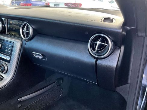 Used 2019 Mercedes-Benz SLC 300 image 19