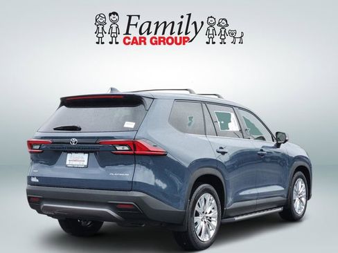 New 2026 Toyota Grand Highlander Platinum AWD/4WD image 4