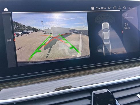 Used 2021 BMW M550i xDrive w/ Dynamic Handling Package image 26