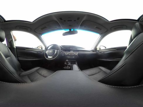 Used 2015 Lexus ES 350 w/ Luxury Package FWD image 15