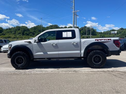 Used 2025 Ford F150 Raptor AWD/4WD image 6
