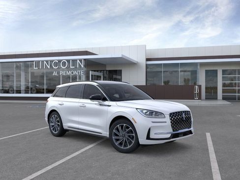 New 2025 Lincoln Corsair Grand Touring image 7