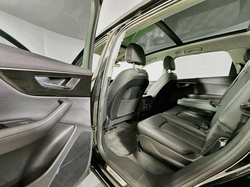 Used 2023 Audi Q7 2.0T Premium Plus w/ Premium Plus Package AWD/4WD image 17