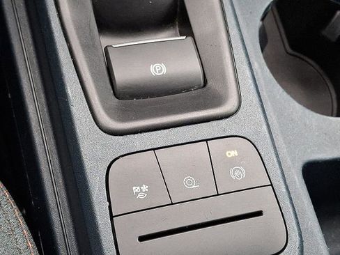 Certified 2022 Ford Maverick XLT w/ XLT Luxury Package image 24