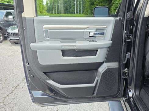Used 2019 RAM 1500 Warlock AWD/4WD image 23