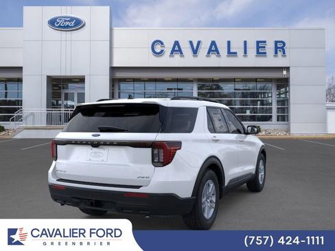 Used 2026 Ford Explorer Active AWD/4WD image 8