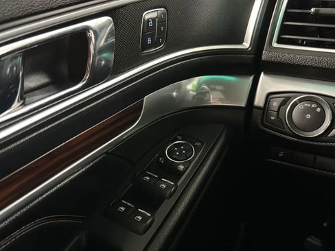 Used 2016 Ford Explorer Limited FWD image 16
