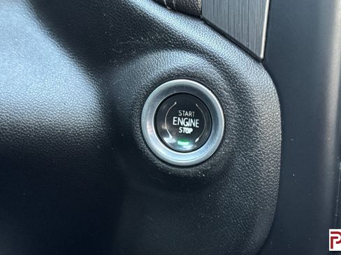 Used 2021 GMC Sierra 3500 Denali w/ Denali Ultimate Package image 25