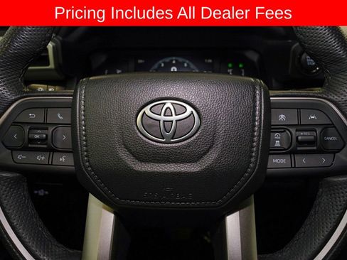 Certified 2024 Toyota Tacoma SR5 AWD/4WD image 18