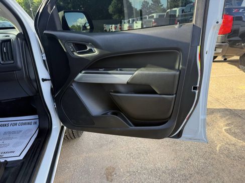 Used 2022 Chevrolet Colorado LT w/ Fleet Safety Package RWD image 14
