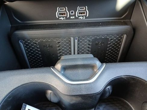 New 2026 RAM 2500 Laramie AWD/4WD image 50