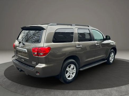 Used 2008 Toyota Sequoia Limited image 11