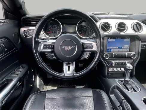 Used 2019 Ford Mustang Premium RWD image 5