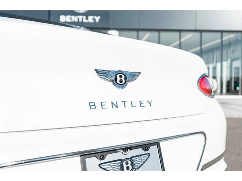 Used 2023 Bentley Continental GT V8 image 10