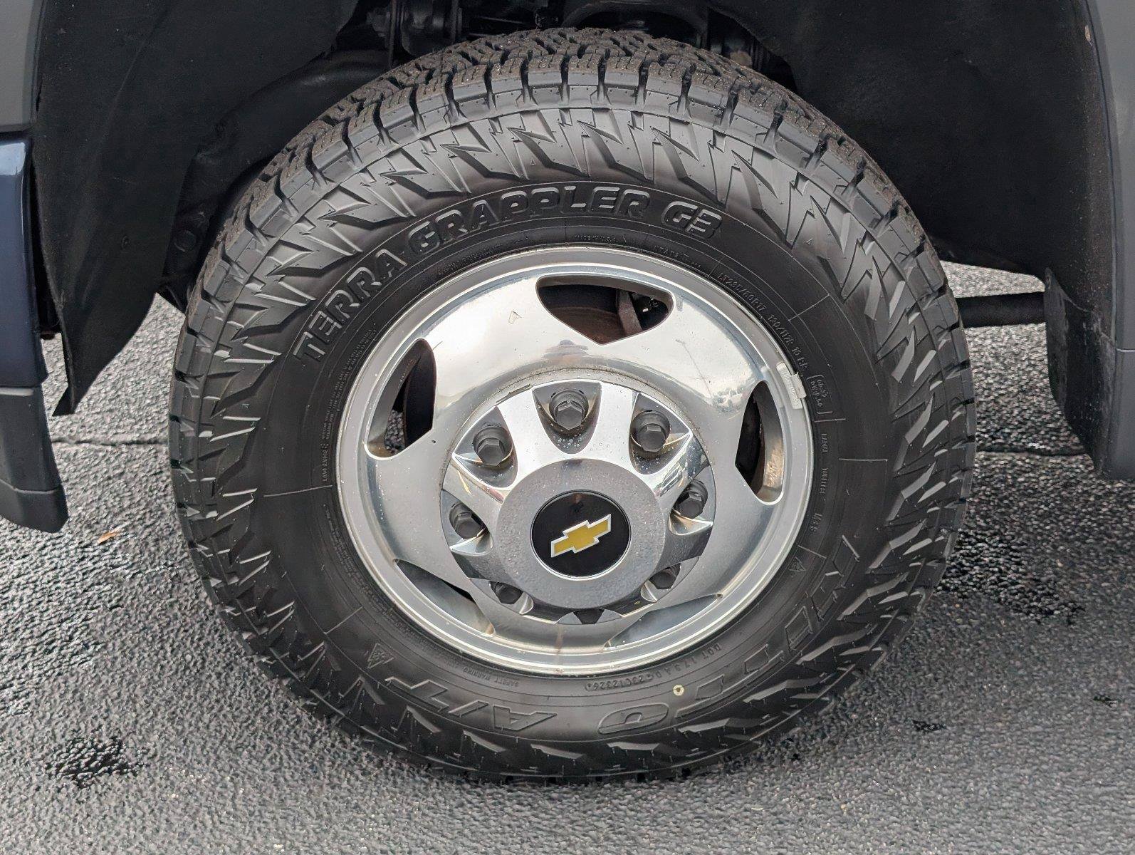 Used 2022 Chevrolet Silverado 3500 High Country w/ Safety Package II AWD/4WD image 11