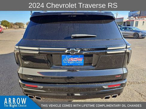 Used 2024 Chevrolet Traverse RS w/ LPO, Floor Liner Package image 11