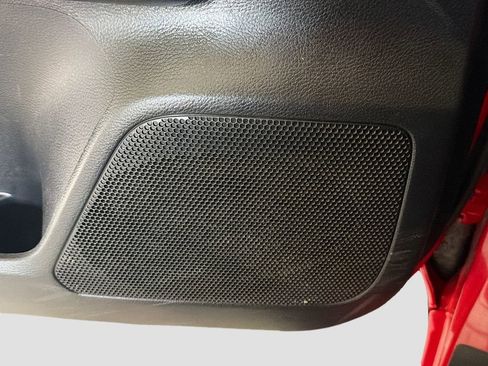 Used 2021 Toyota Tacoma TRD Sport w/ Technology Package image 19