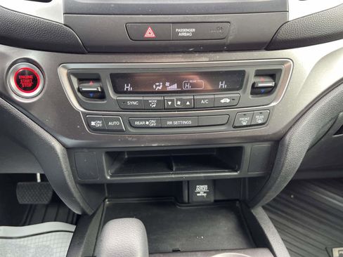Used 2018 Honda Ridgeline Sport image 23