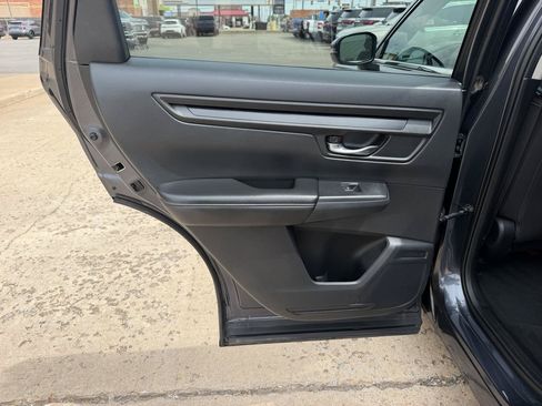Used 2025 Honda CR-V LX image 14