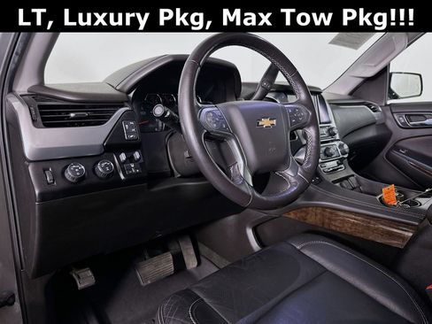 Used 2018 Chevrolet Suburban LT image 10