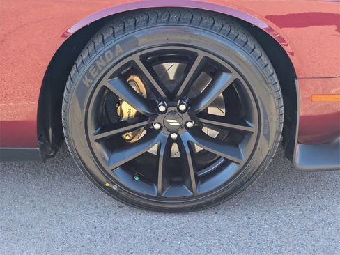 Used 2019 Dodge Challenger R/T w/ Stars & Stripes Edition image 9