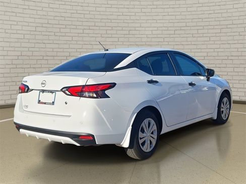 Used 2024 Nissan Versa S w/ Trunk Package image 5