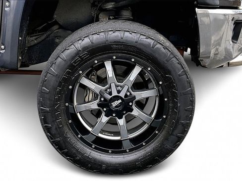 Used 2016 Toyota Tundra 1794 Edition image 32