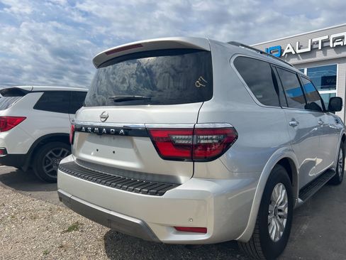 Used 2021 Nissan Armada SV AWD/4WD image 11
