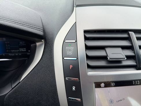 Used 2019 Lincoln MKZ Reserve FWD image 19