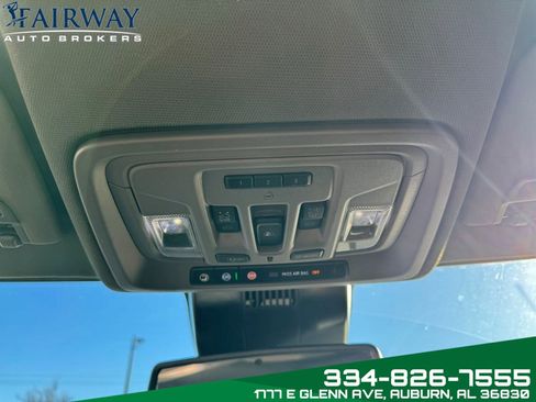 Used 2024 GMC Sierra 2500 SLT w/ SLT Premium Package image 24