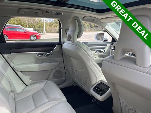 Used 2018 Volvo V90 T5 Cross Country w/ Convenience Package image 6