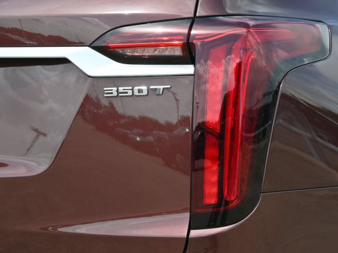 Certified 2023 Cadillac XT6 Luxury FWD image 22