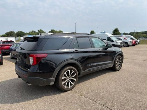 Used 2022 Ford Explorer ST-Line w/ Class IV Trailer Tow Package AWD/4WD image 4